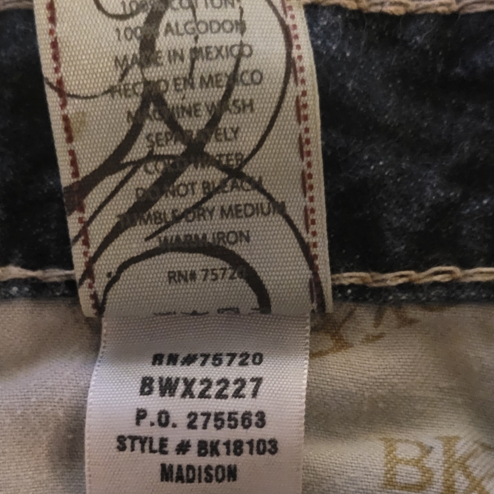 Bke Madison Distressed Bermuda shorts - Picture 5 of 9